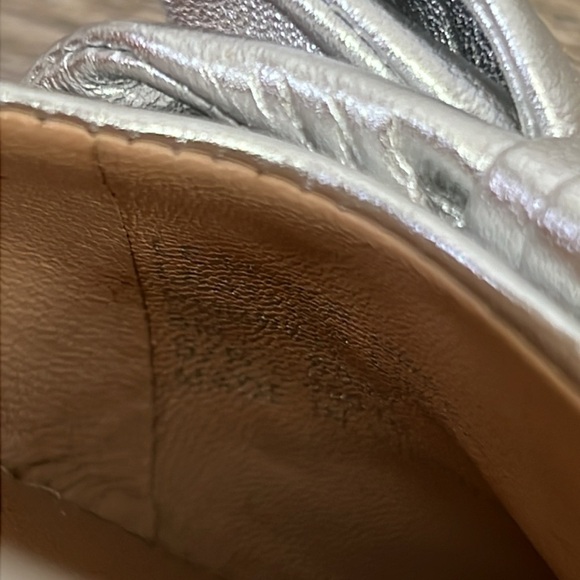 Tory Burch Silver Metallic Leather Ballet Flats Size 8 - Picture 5 of 13